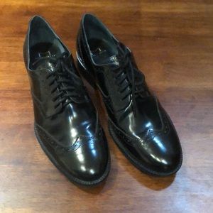 Mark Fisher women’s black wing tips! Size 9.5